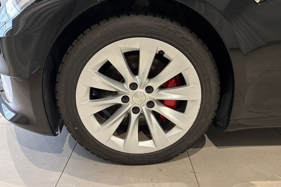 Tesla Model S vaihtoauto