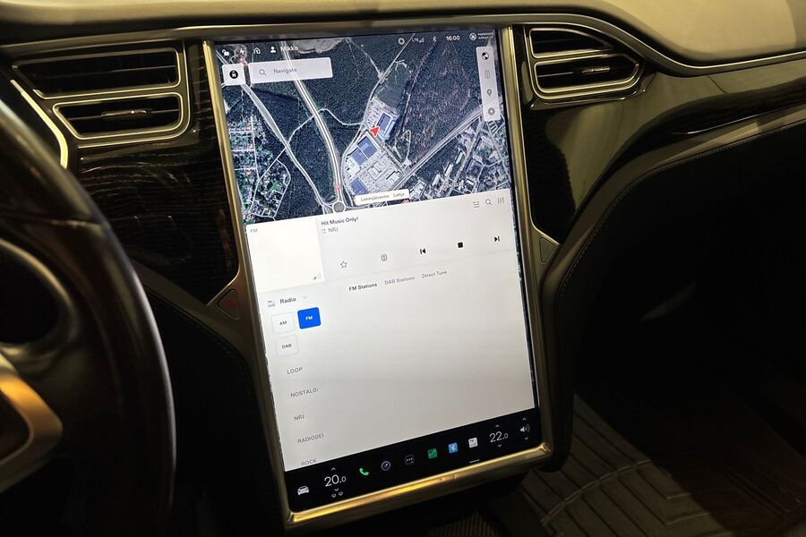 Tesla Model S vaihtoauto
