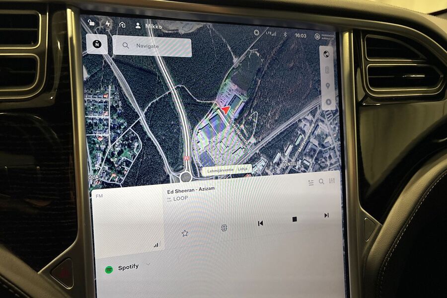 Tesla Model S vaihtoauto