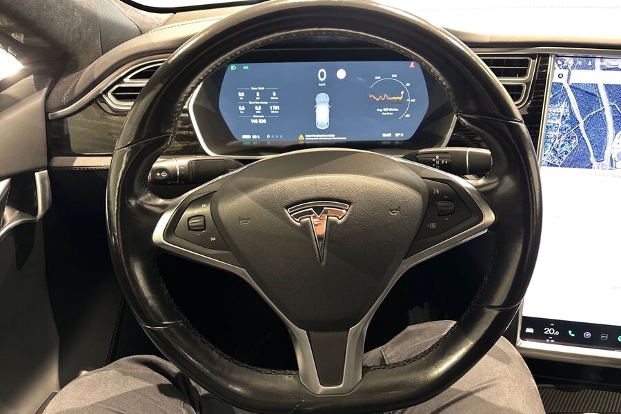 Tesla Model S vaihtoauto