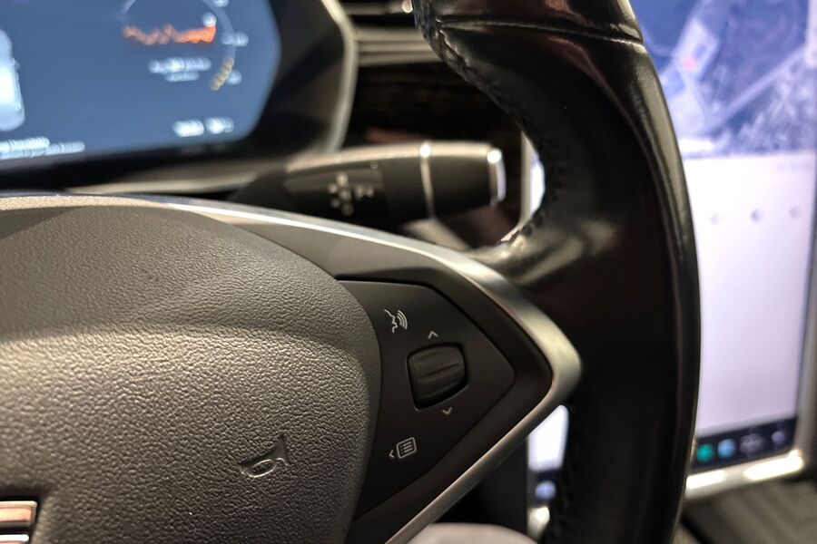 Tesla Model S vaihtoauto