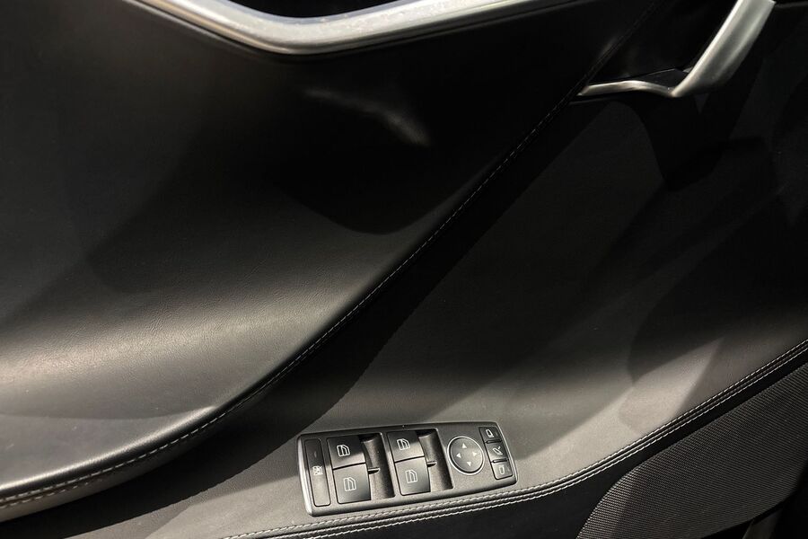 Tesla Model S vaihtoauto