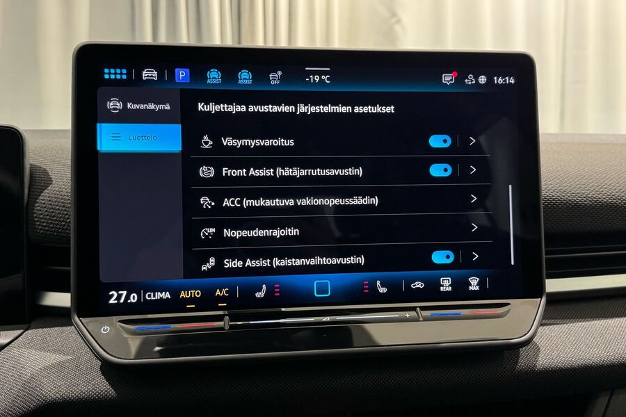 Volkswagen T-Roc vaihtoauto