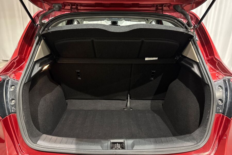 Nissan Pulsar vaihtoauto