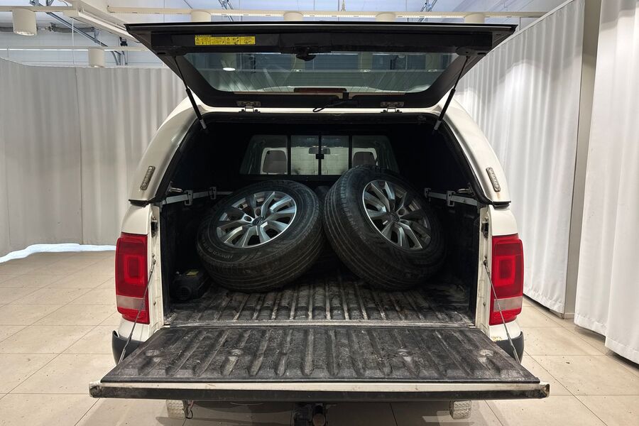 Volkswagen Amarok vaihtoauto