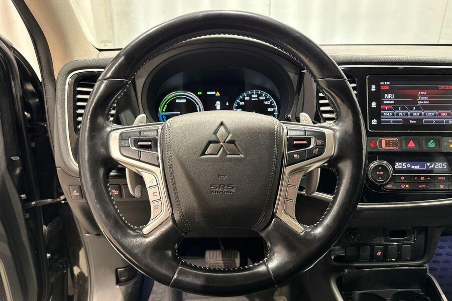 Mitsubishi Outlander PHEV vaihtoauto