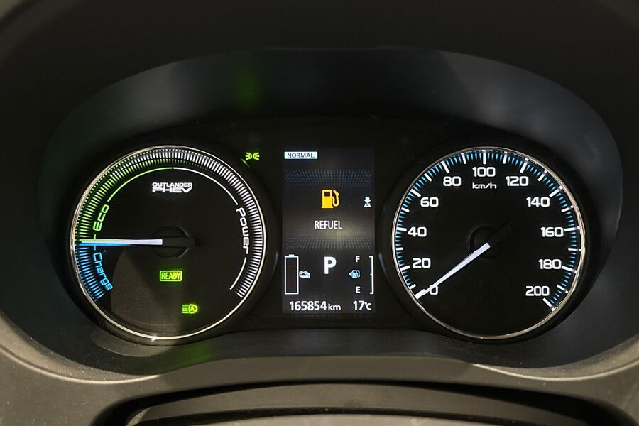 Mitsubishi Outlander PHEV vaihtoauto