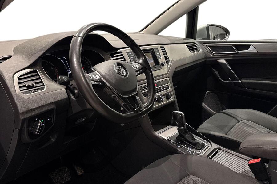 Volkswagen Golf Sportsvan vaihtoauto