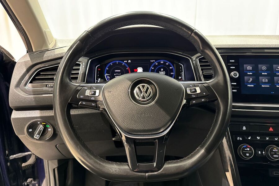 Volkswagen T-Roc vaihtoauto