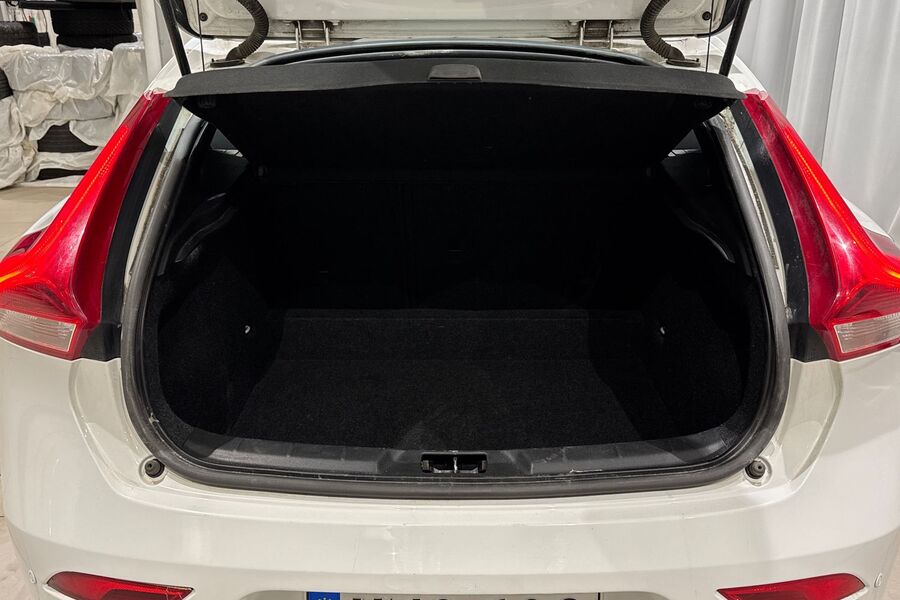 Volvo V40 vaihtoauto