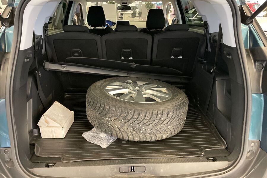 Peugeot 5008 vaihtoauto