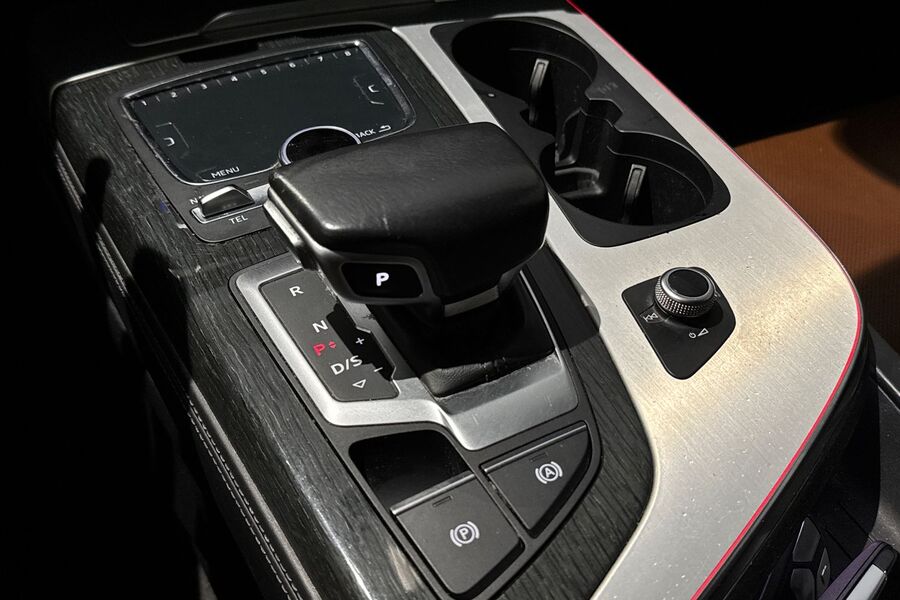 Audi Q7 vaihtoauto