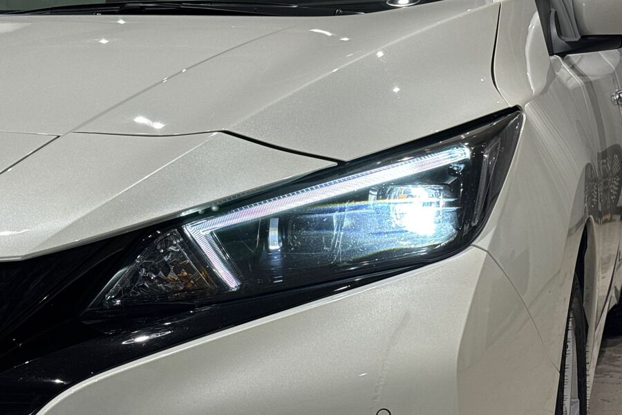 Nissan Leaf vaihtoauto