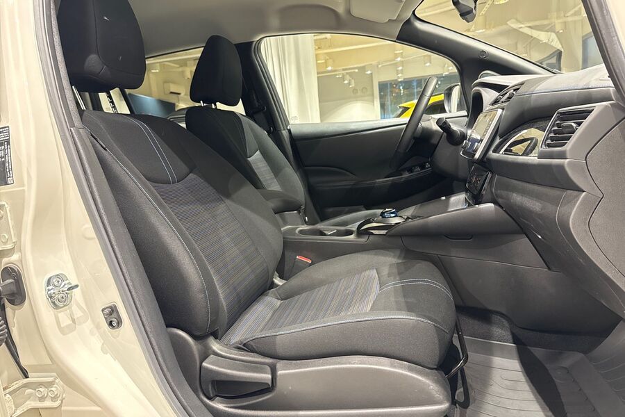 Nissan Leaf vaihtoauto