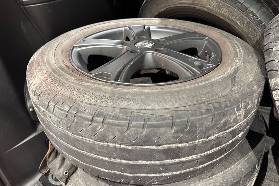 Volkswagen Caravelle vaihtoauto