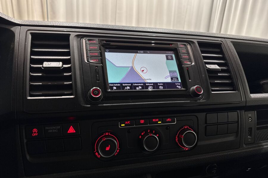 Volkswagen Caravelle vaihtoauto