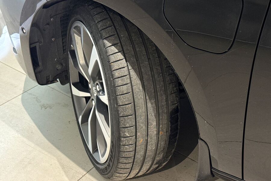 SEAT Leon vaihtoauto
