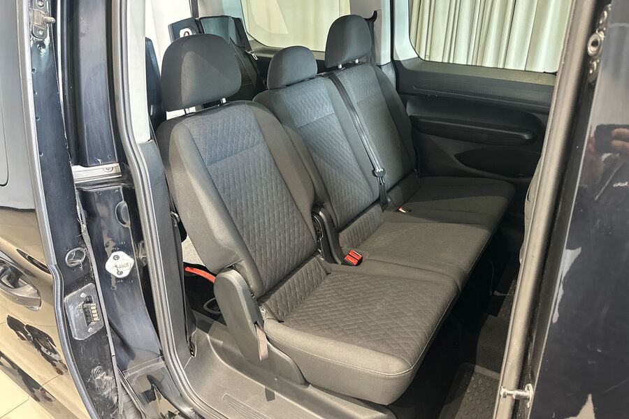 Volkswagen Caddy Maxi vaihtoauto