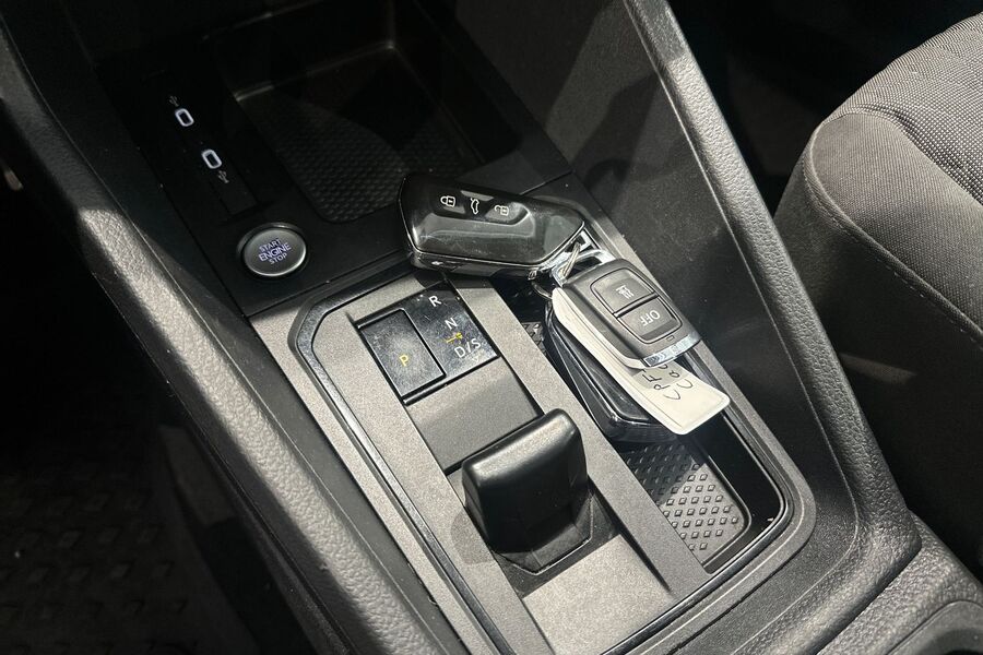 Volkswagen Caddy Maxi vaihtoauto