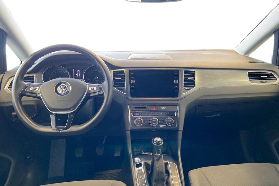 Volkswagen Golf Sportsvan vaihtoauto