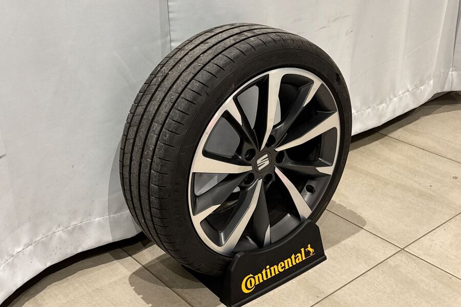 SEAT Leon Sportstourer vaihtoauto