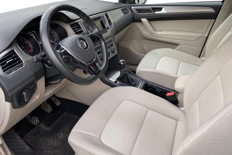 Volkswagen Golf Sportsvan vaihtoauto