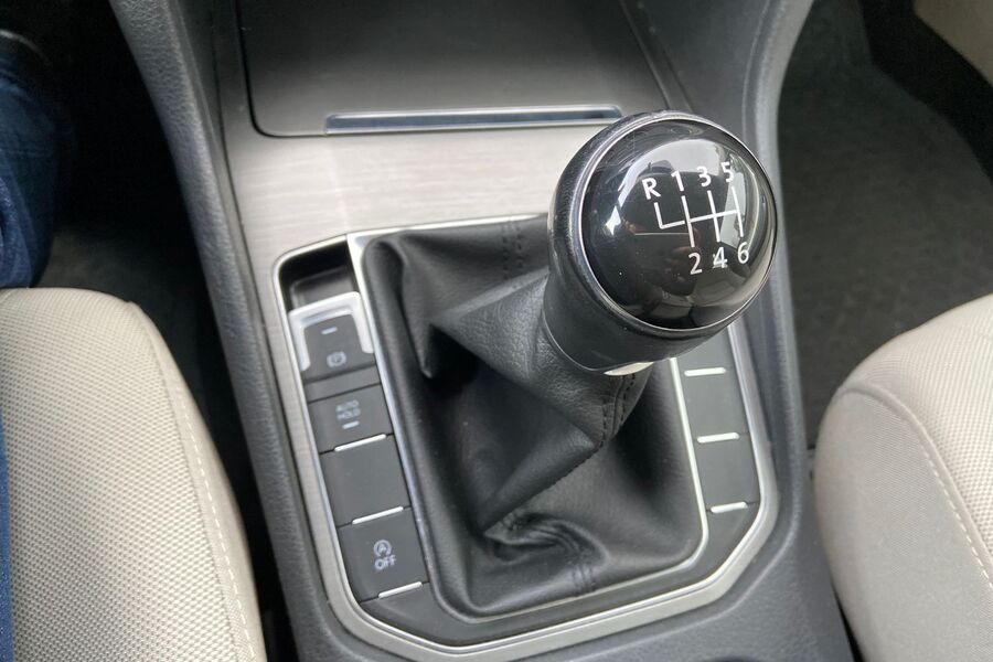 Volkswagen Golf Sportsvan vaihtoauto