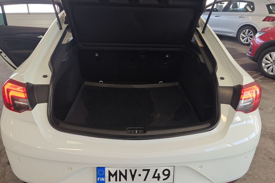 Opel Insignia vaihtoauto