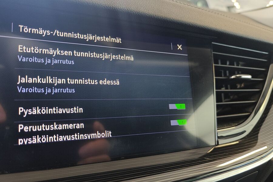 Opel Insignia vaihtoauto