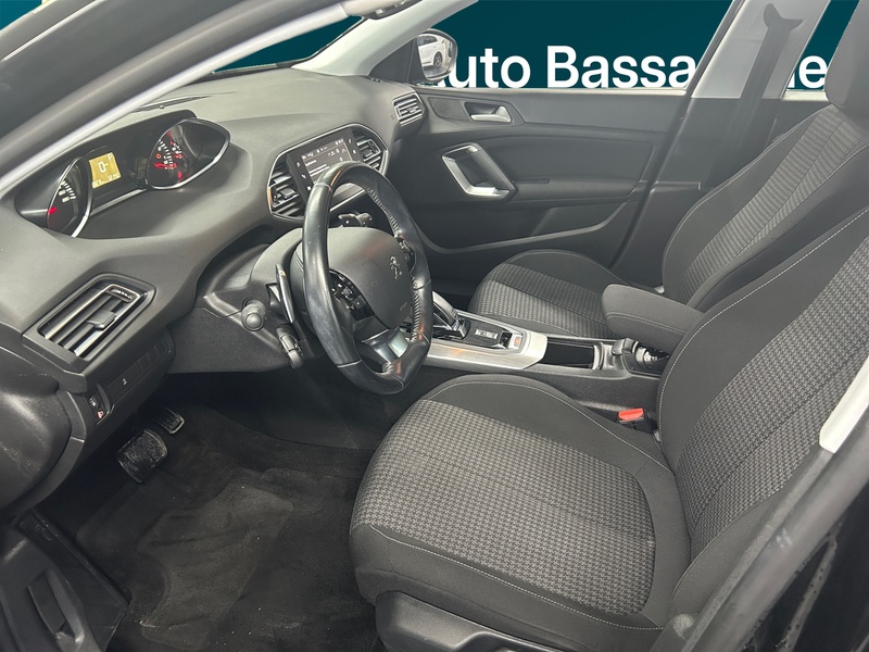 Peugeot 308 vaihtoauto