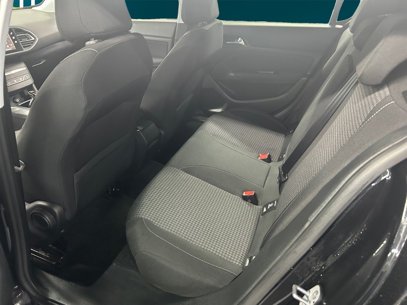 Peugeot 308 vaihtoauto