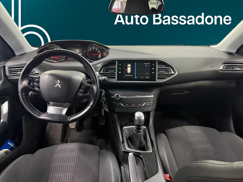 Peugeot 308 vaihtoauto