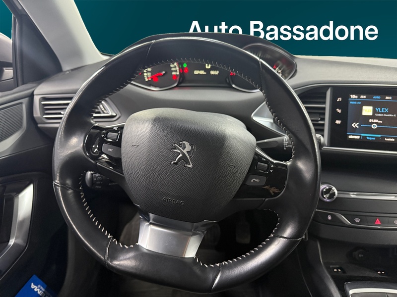 Peugeot 308 vaihtoauto