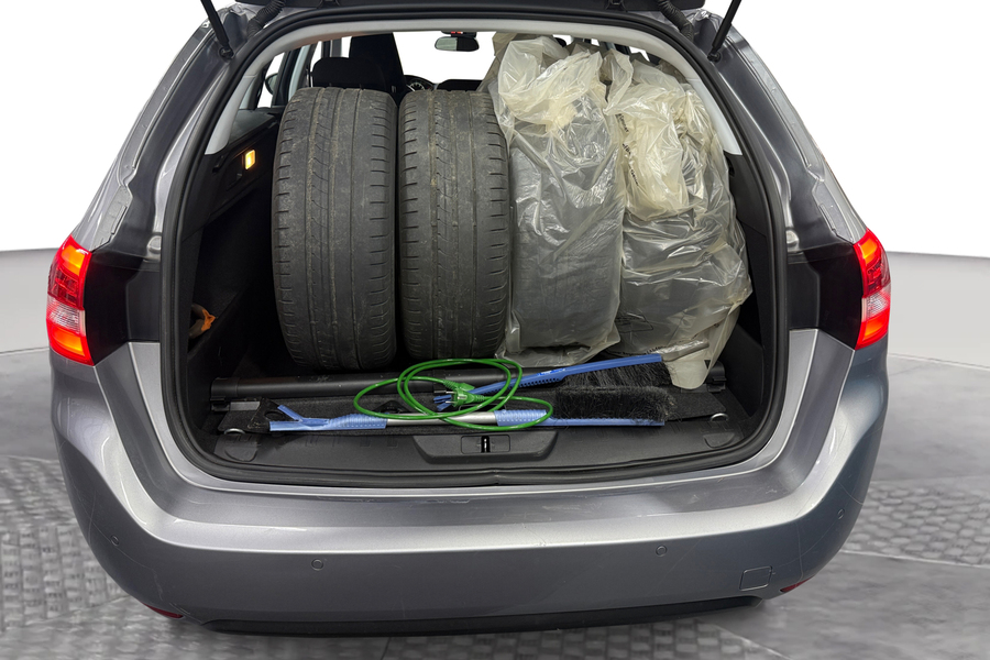 Peugeot 308 vaihtoauto