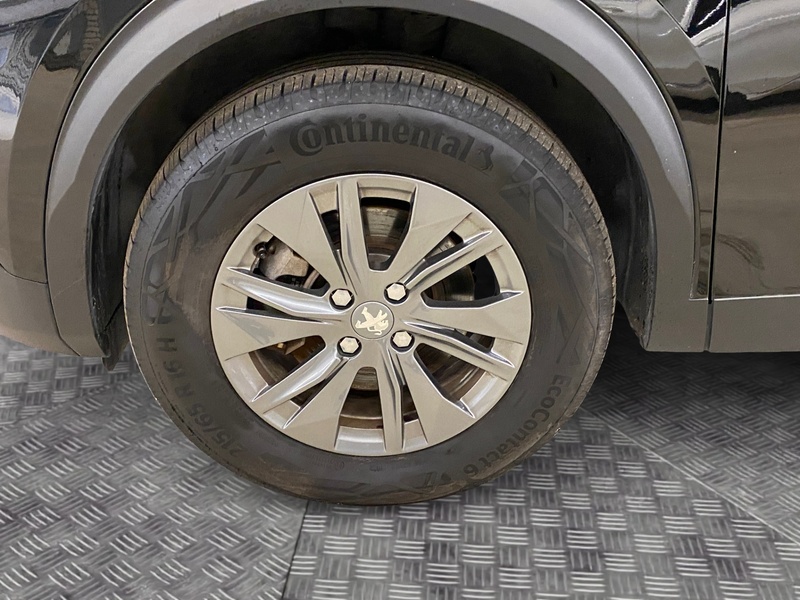 Peugeot e-2008 vaihtoauto