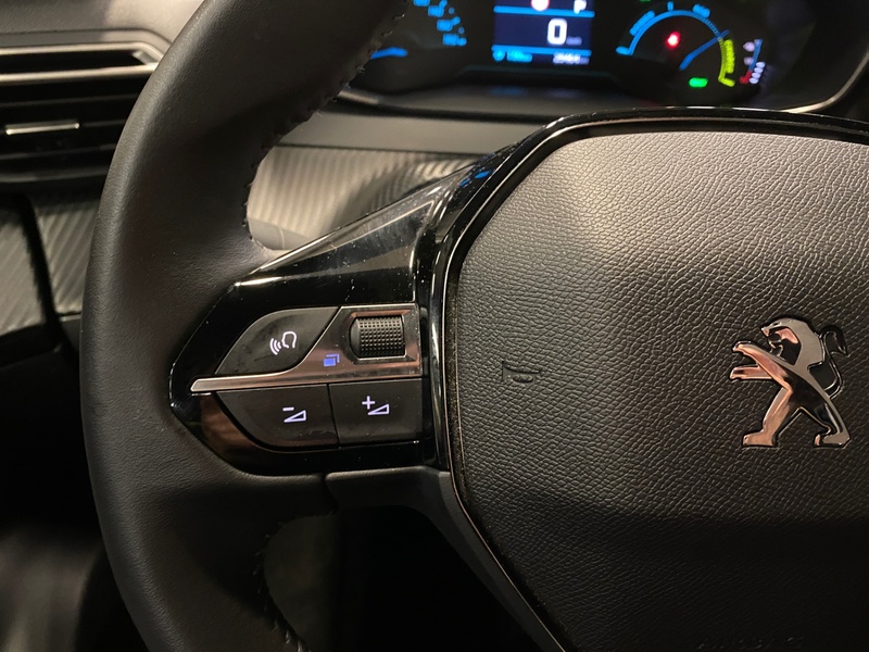 Peugeot e-2008 vaihtoauto