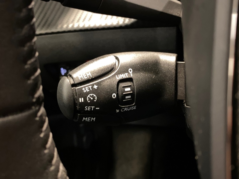 Peugeot e-2008 vaihtoauto