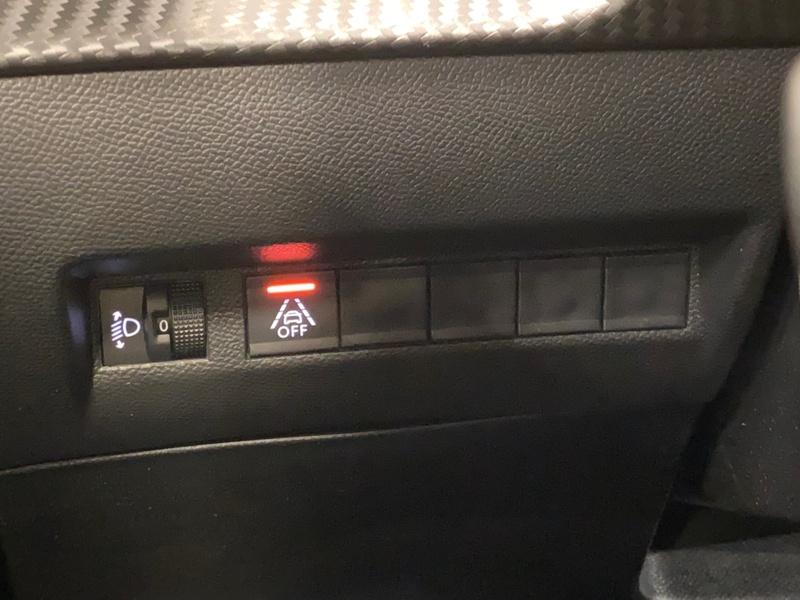 Peugeot e-2008 vaihtoauto