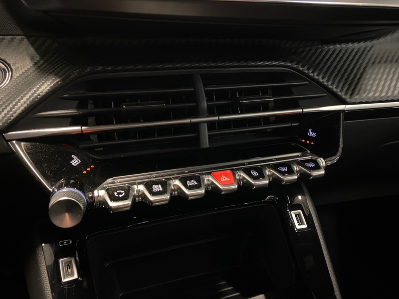 Peugeot e-2008 vaihtoauto