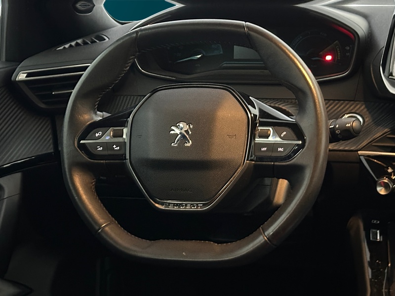 Peugeot e-2008 vaihtoauto