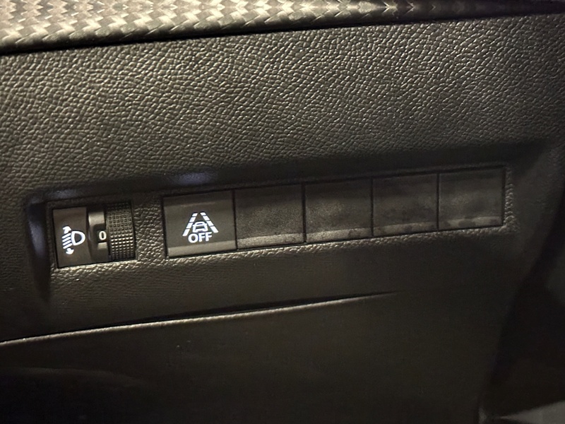Peugeot e-2008 vaihtoauto
