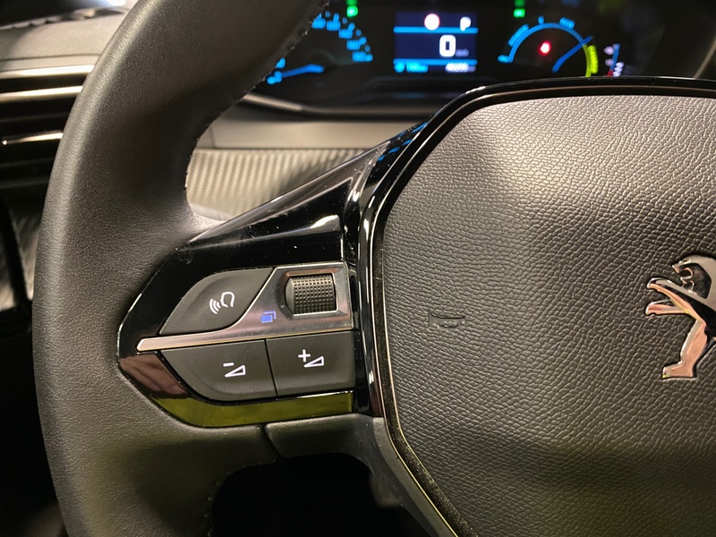 Peugeot e-2008 vaihtoauto