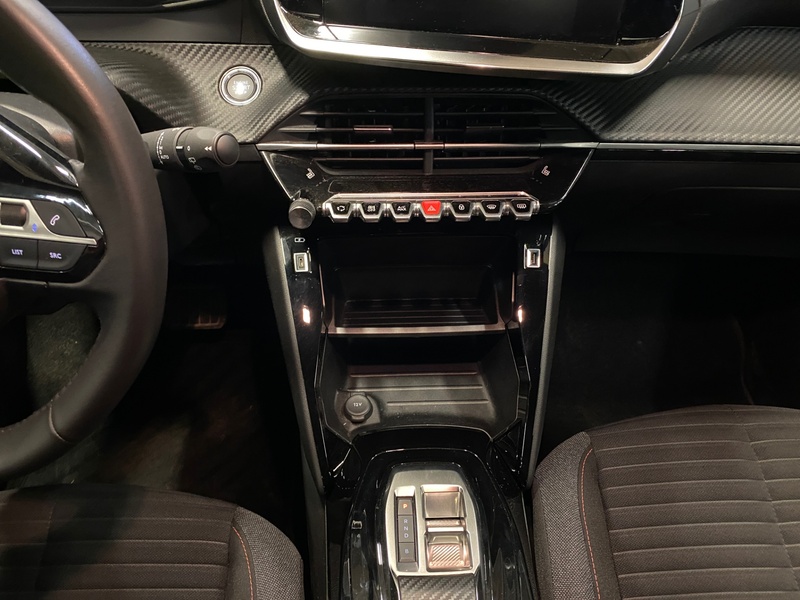 Peugeot e-2008 vaihtoauto