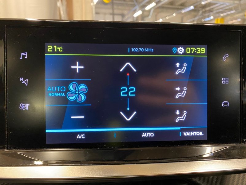 Peugeot e-2008 vaihtoauto