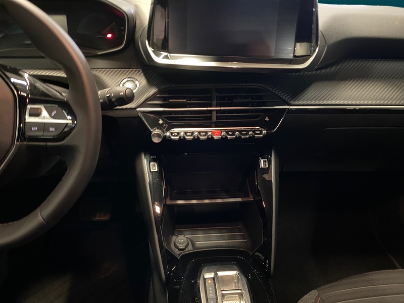 Peugeot e-2008 vaihtoauto