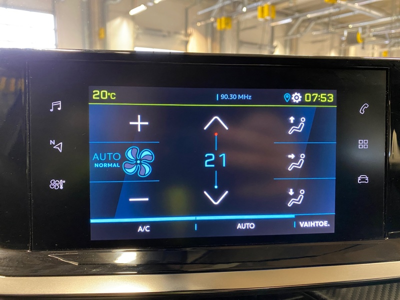 Peugeot e-2008 vaihtoauto