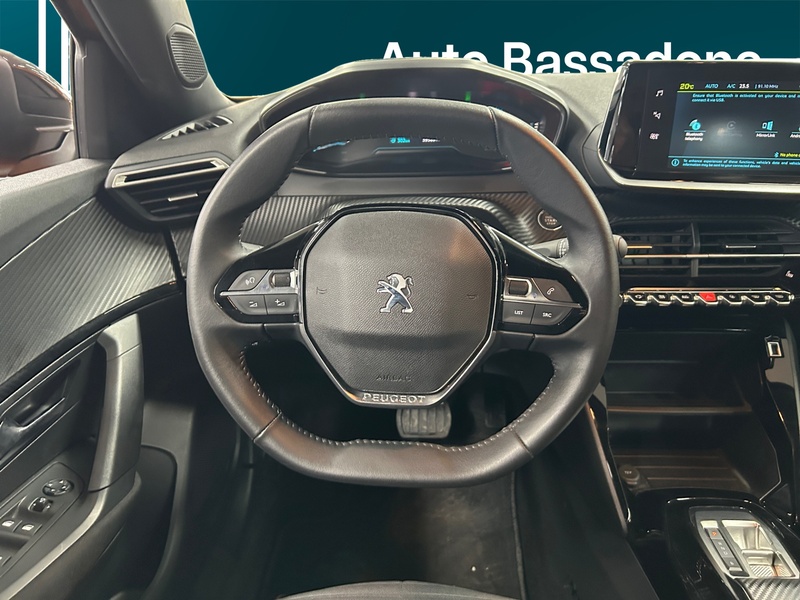 Peugeot e-2008 vaihtoauto