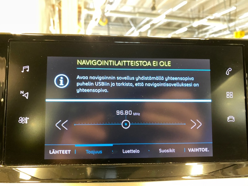 Peugeot e-2008 vaihtoauto