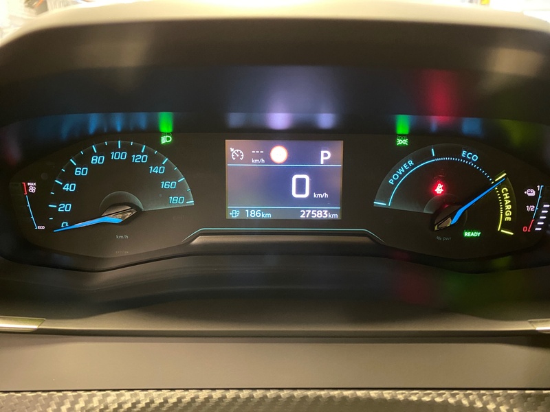 Peugeot e-2008 vaihtoauto