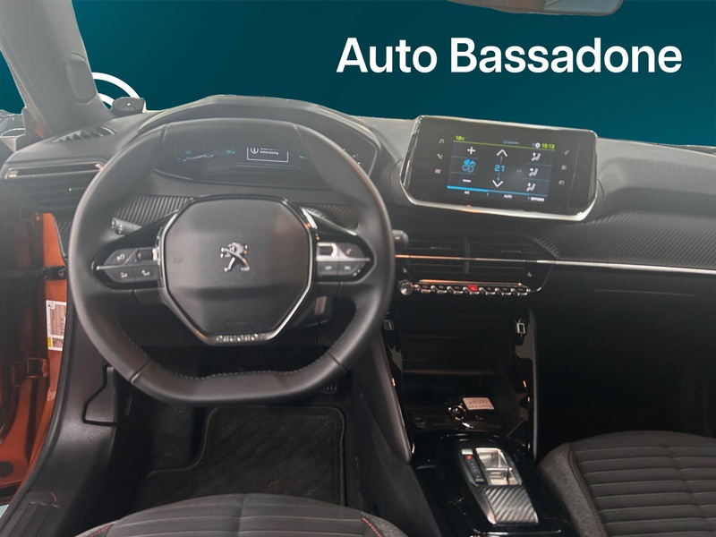 Peugeot e-2008 vaihtoauto